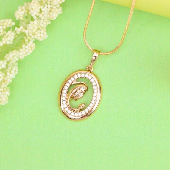 "Rose Gold Oval Pendant with Mother and Child Crystal Frame Design, XPPT1511 - Picture 13 of 13